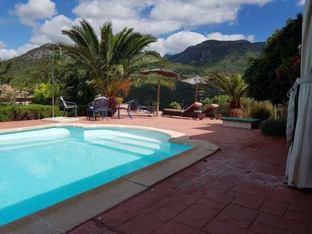 Villa Vivienda Rural Casa Sofia à Ubrique Extérieur photo